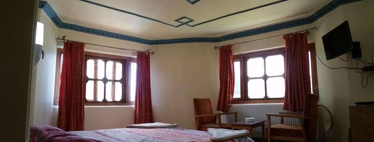 Hotel Gulmarg Inn 외부 사진